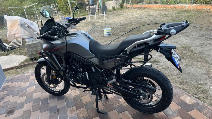 HONDA XL 750