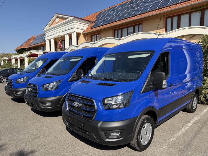 FORD TRANSIT BEV 350 LWB Trend RWD 68 kw (Automata)
