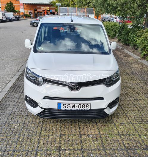 TOYOTA PROACE City Verso 1.2T Shuttle L2H1 [7 személy]