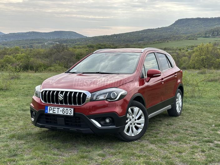 SUZUKI S-CROSS