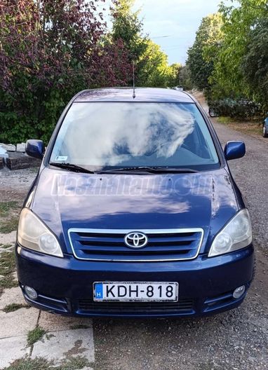 TOYOTA AVENSIS VERSO 2.0 D-4D Linea Sol