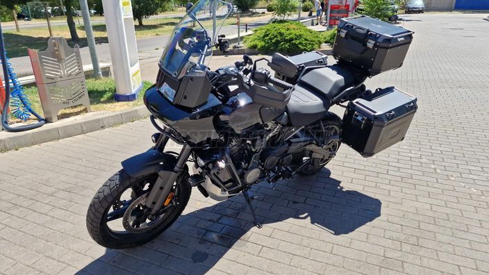 HARLEY-DAVIDSON PAN AMERICA SPECIAL