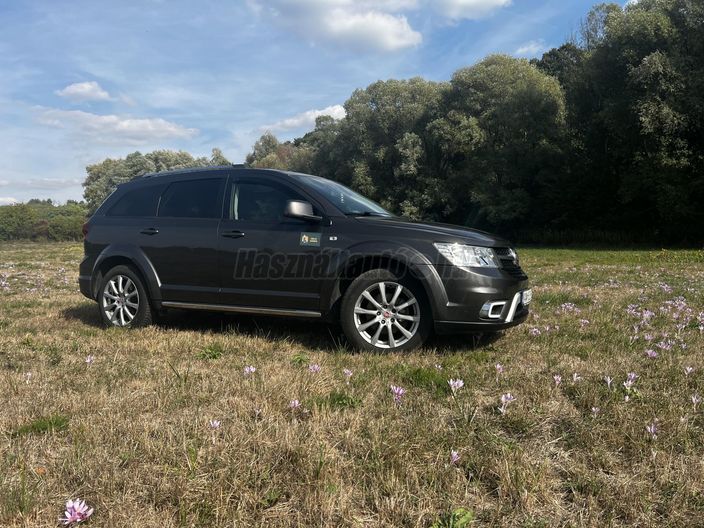 FIAT FREEMONT 2.0 Mjet Cross 4x4 (Automata) (7 személyes )