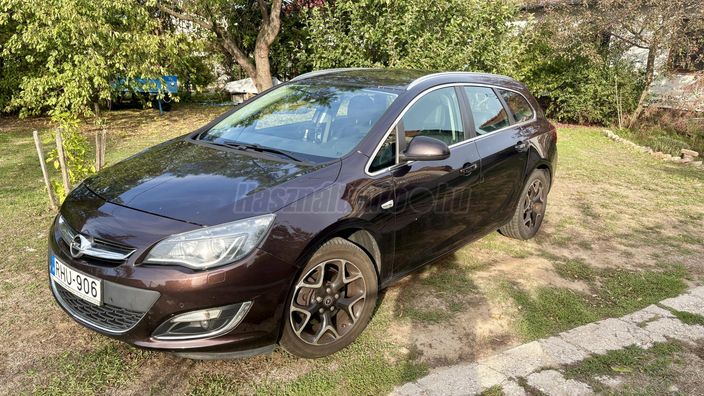 OPEL ASTRA J Sports Tourer 2.0 CDTI Sport