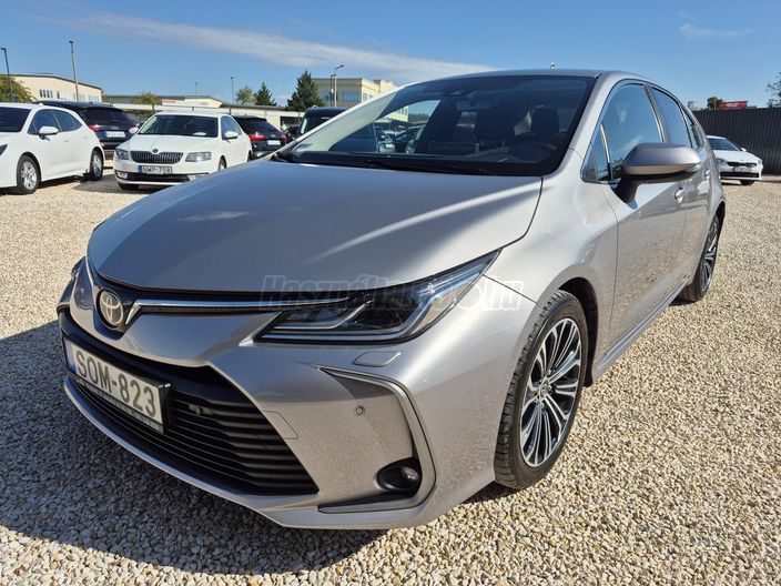 TOYOTA COROLLA Sedan 1.6 Comfort Style