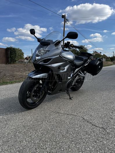 SUZUKI GSX 1250