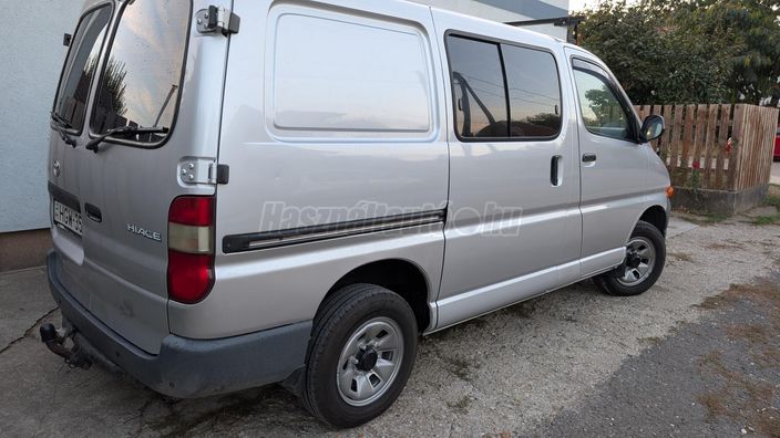 TOYOTA HIACE 2.4 TD 4x4 Panel Van