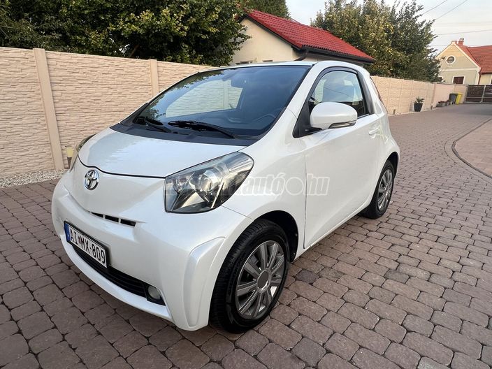 TOYOTA IQ iQ3 1.33 CVT