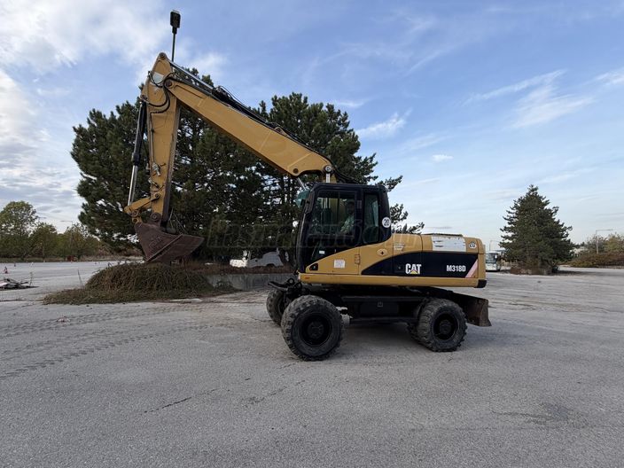 CATERPILLAR 318D