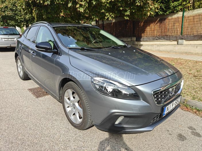 VOLVO V40 Cross Country 1.5 [T3] Summum Geartronic