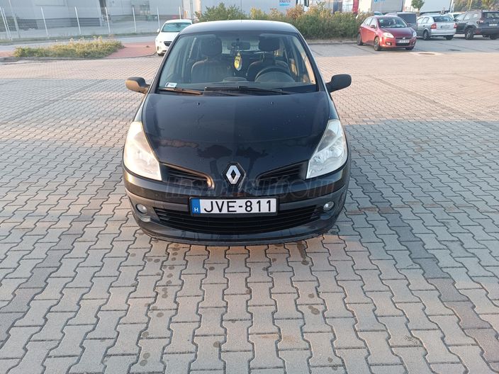 RENAULT CLIO 1.2 Authentique