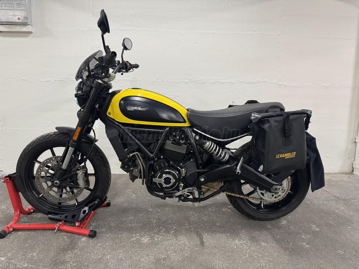 DUCATI SCRAMBLER ICON