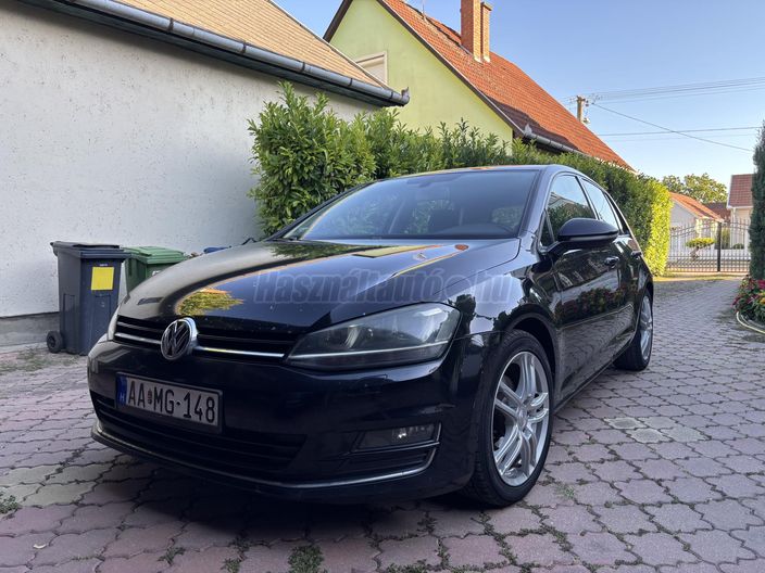 VOLKSWAGEN GOLF VII 2.0 TDI Highline