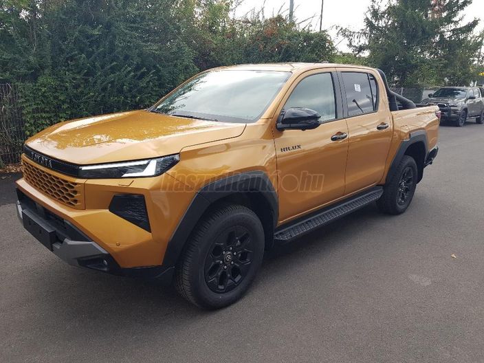 TOYOTA HILUX 2.8 D-4D MHEV 4x4 Double Invincible (Automata)