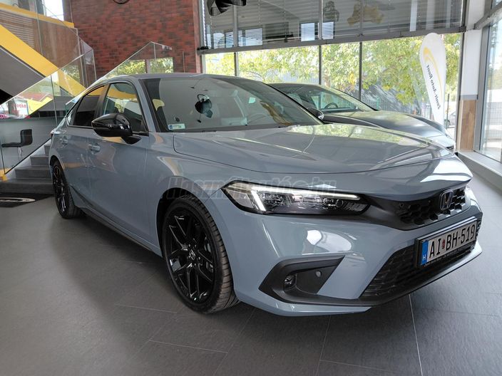 HONDA CIVIC 2.0 i-MMD Hybrid Sport eCVT