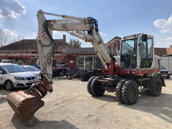 TAKEUCHI TB175W 8.5T GUMIKEREKES KOTRÓGÉP KLÍMÁS.RENDSZÁMOZHATÓ