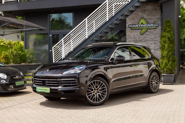 www.martincar.hu további 109 db Extra HD fénykép a PORSCHE minden apró részletéről !!