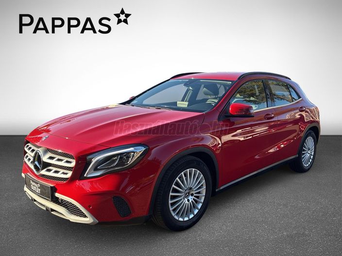 MERCEDES-BENZ GLA 180 Style 7G-DCT