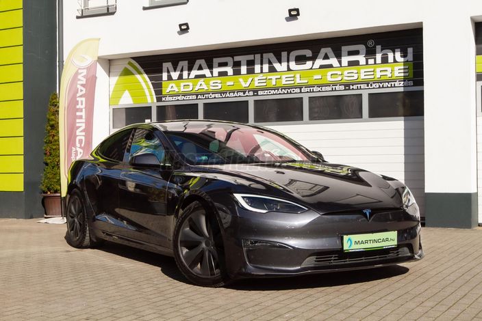 www.martincar.hu további 87 db Extra HD fénykép a TESLA minden apró részletéről !!