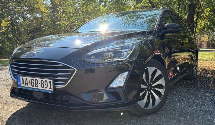 FORD FOCUS 1.0 EcoBoost Titanium