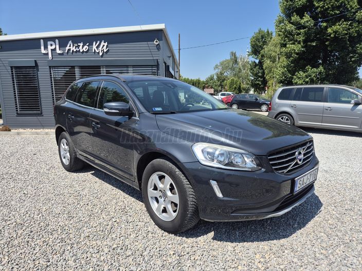 VOLVO XC60 2.4 D [D5] Summum Geartronic