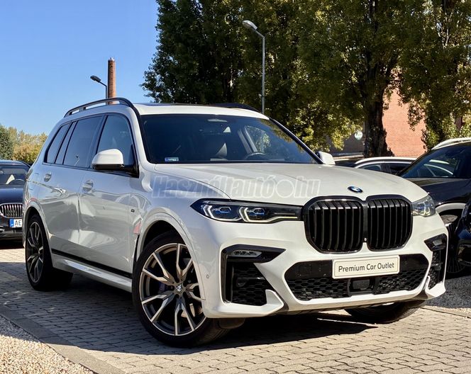 BMW X7 M50d (Automata) (6 személyes )