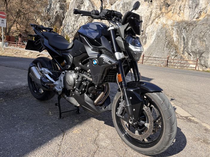 BMW F 900 R