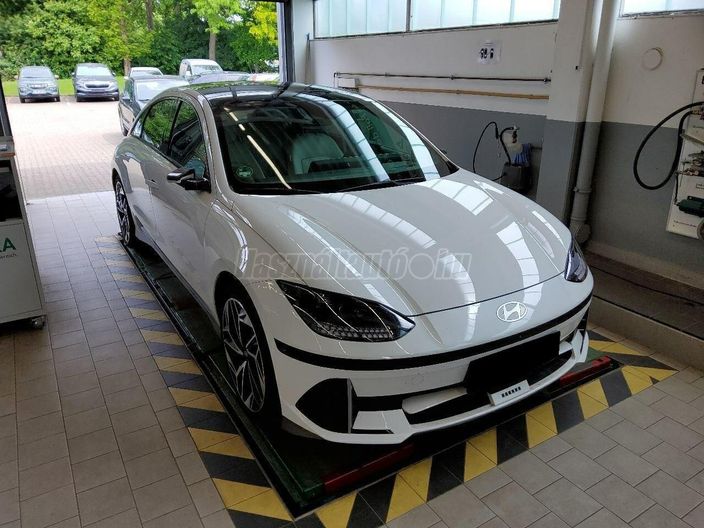HYUNDAI IONIQ 6 77,4kWh Executive Edition