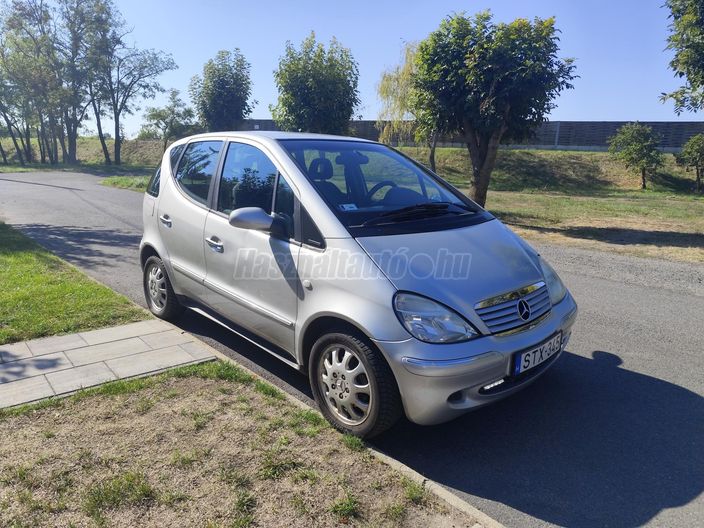 MERCEDES-BENZ A 160 Elegance