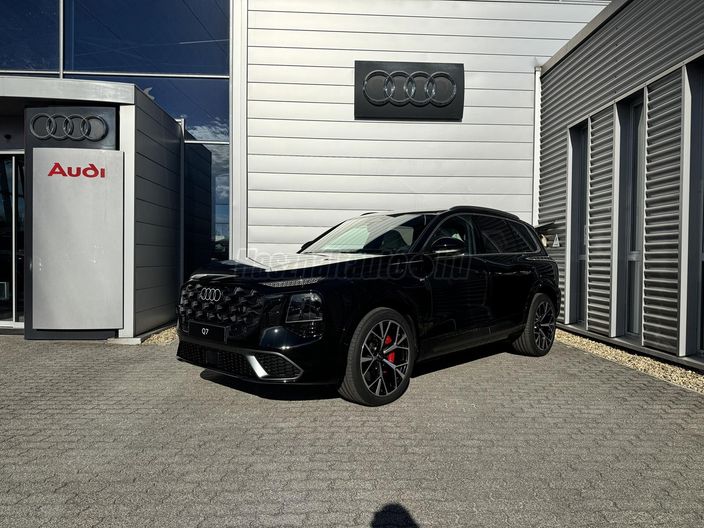 AUDI Q7 TDI quattro Tiptronic ic [7 személy]