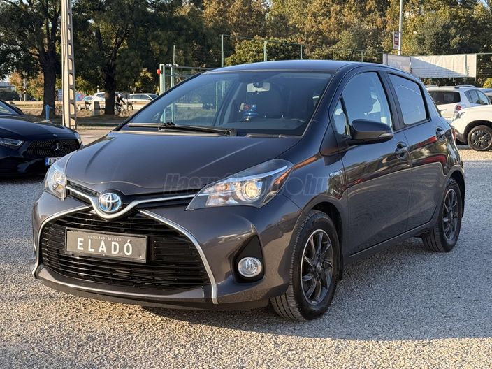 TOYOTA YARIS 1.5 HSD Trend Safety e-CVT