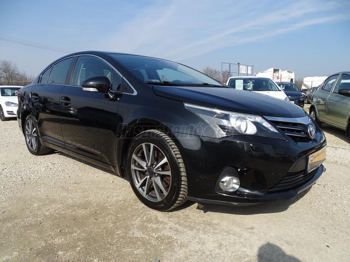 TOYOTA AVENSIS 2.2 DCAT Executive