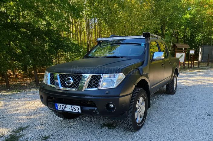 NISSAN NAVARA 4WD Double 2.5D LE