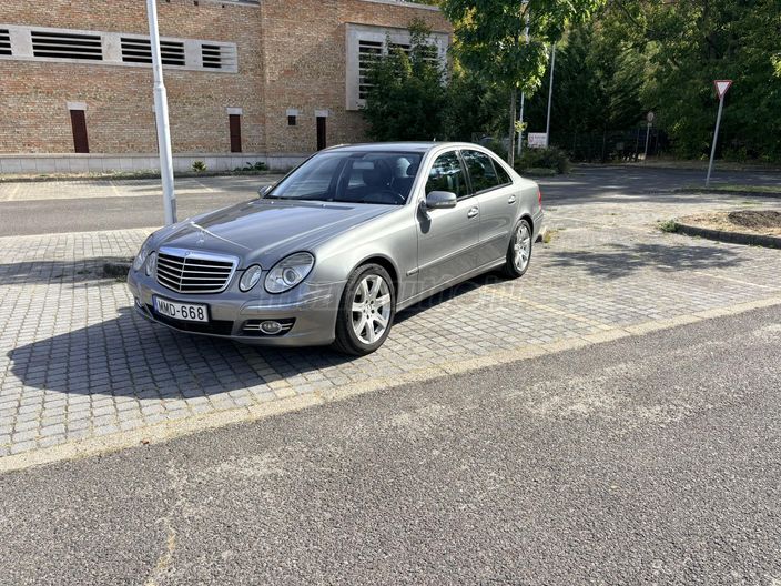 MERCEDES-BENZ E 220 T CDI Avantgarde (Automata)