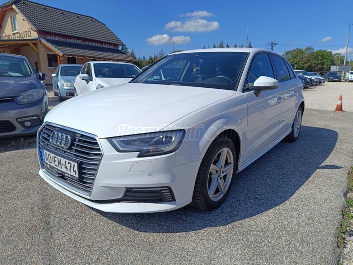 AUDI A3 Sportback 40 TFSI e Advanced S-tronic