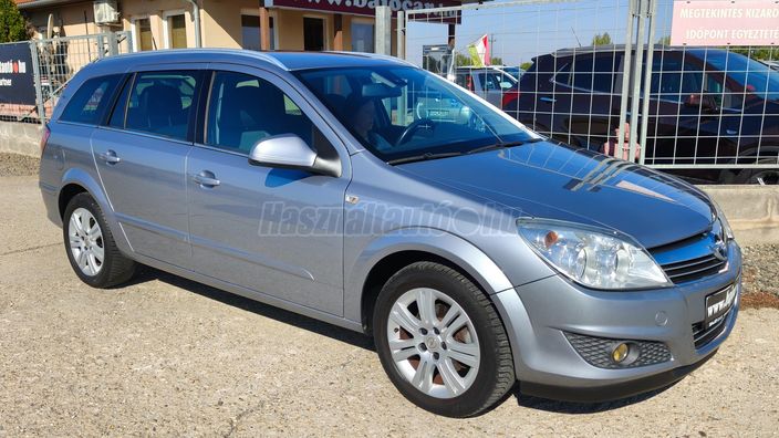 OPEL ASTRA H Caravan 1.6 Cosmo