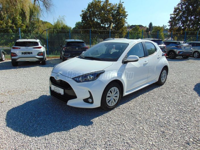 TOYOTA YARIS 1.0 VVT-i Active