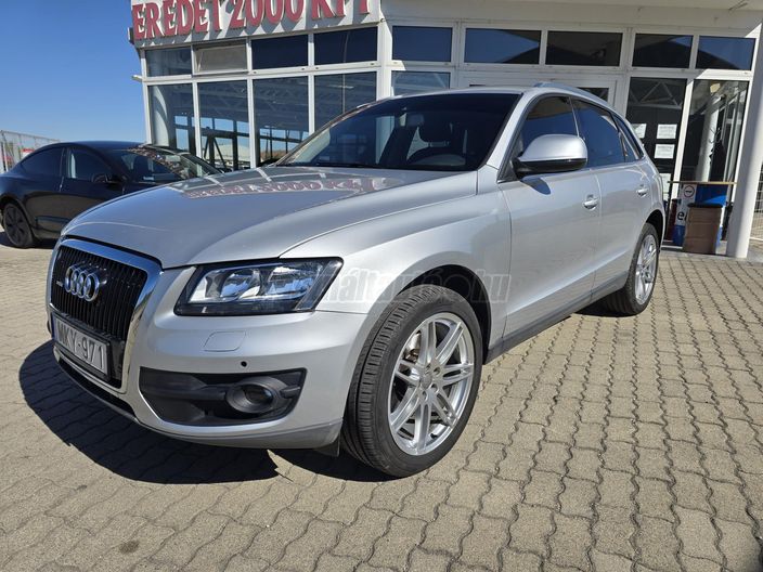 AUDI Q5 3.0 TDI DPF quattro S-tronic