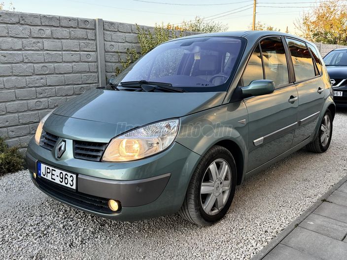 RENAULT SCENIC Grand Scénic 1.5 dCi Authentique