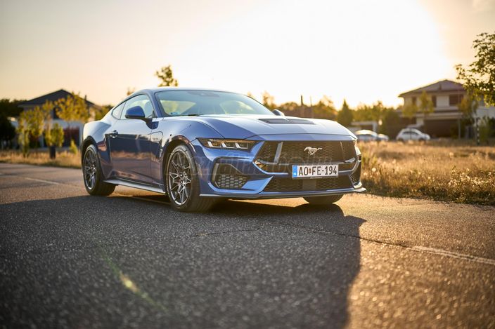 FORD MUSTANG Fastback GT 5.0 Ti-VCT (Automata)