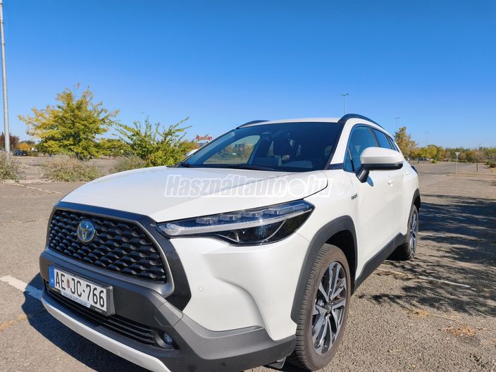 TOYOTA COROLLA CROSS 1.8 Hybrid Style+Tech e-CVT