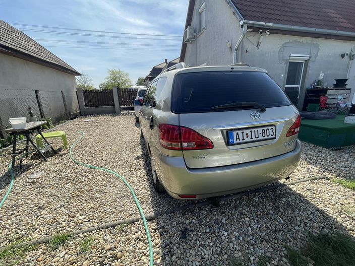 TOYOTA AVENSIS VERSO 2.0 D-4D Linea Sol