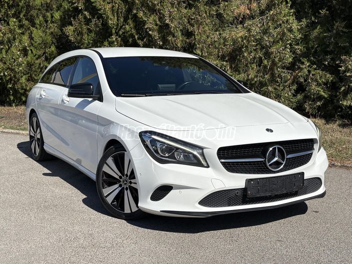 MERCEDES-BENZ CLA 200 CDI d Urban 7G-DCT