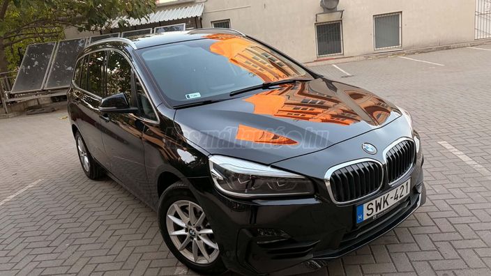 BMW 218 218i Advantage DKG (7 személyes )
