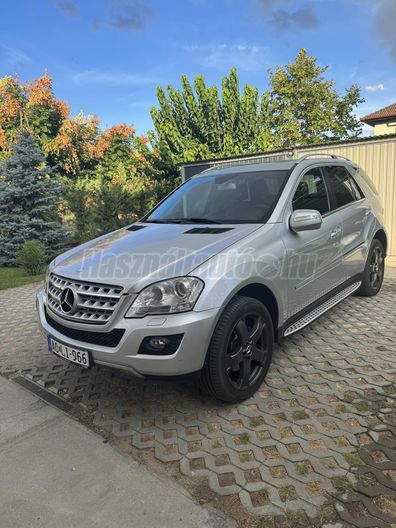 MERCEDES-BENZ ML 320