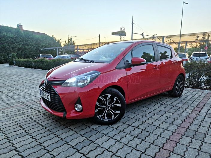 TOYOTA YARIS 1.33 Trend Safety