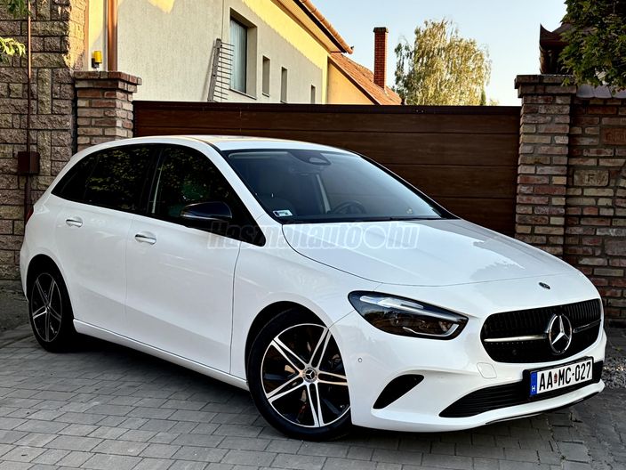 MERCEDES-BENZ B 180 d Style 8G-DCT