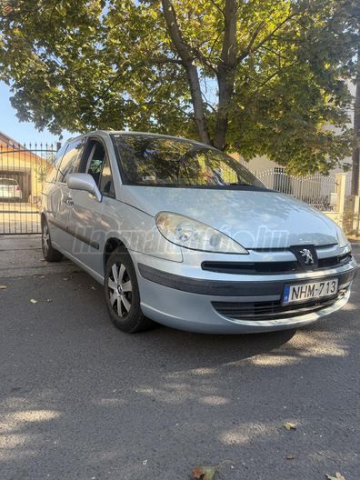 PEUGEOT 807 2.2 HDi Pullman (6 személyes )