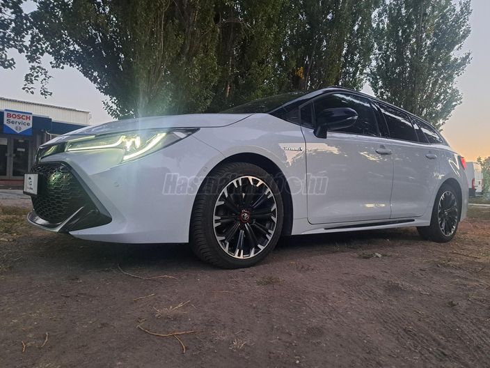 TOYOTA COROLLA Touring Sports 1.8 Hybrid GR-Sport e-CVT