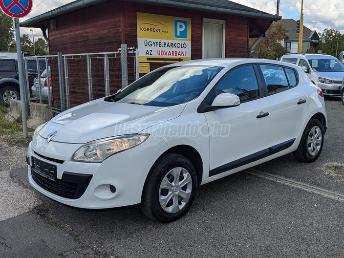 RENAULT MEGANE 1.6 Authentique
